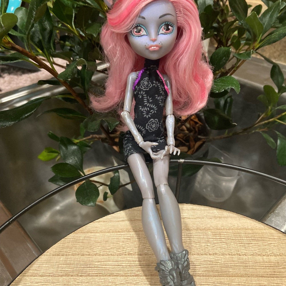 Monster doll 2008
